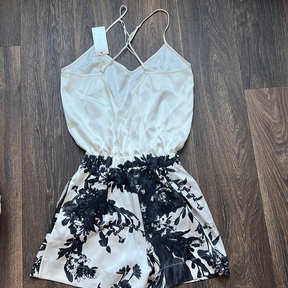 GRACE Playsuit - Picture 5 of 9